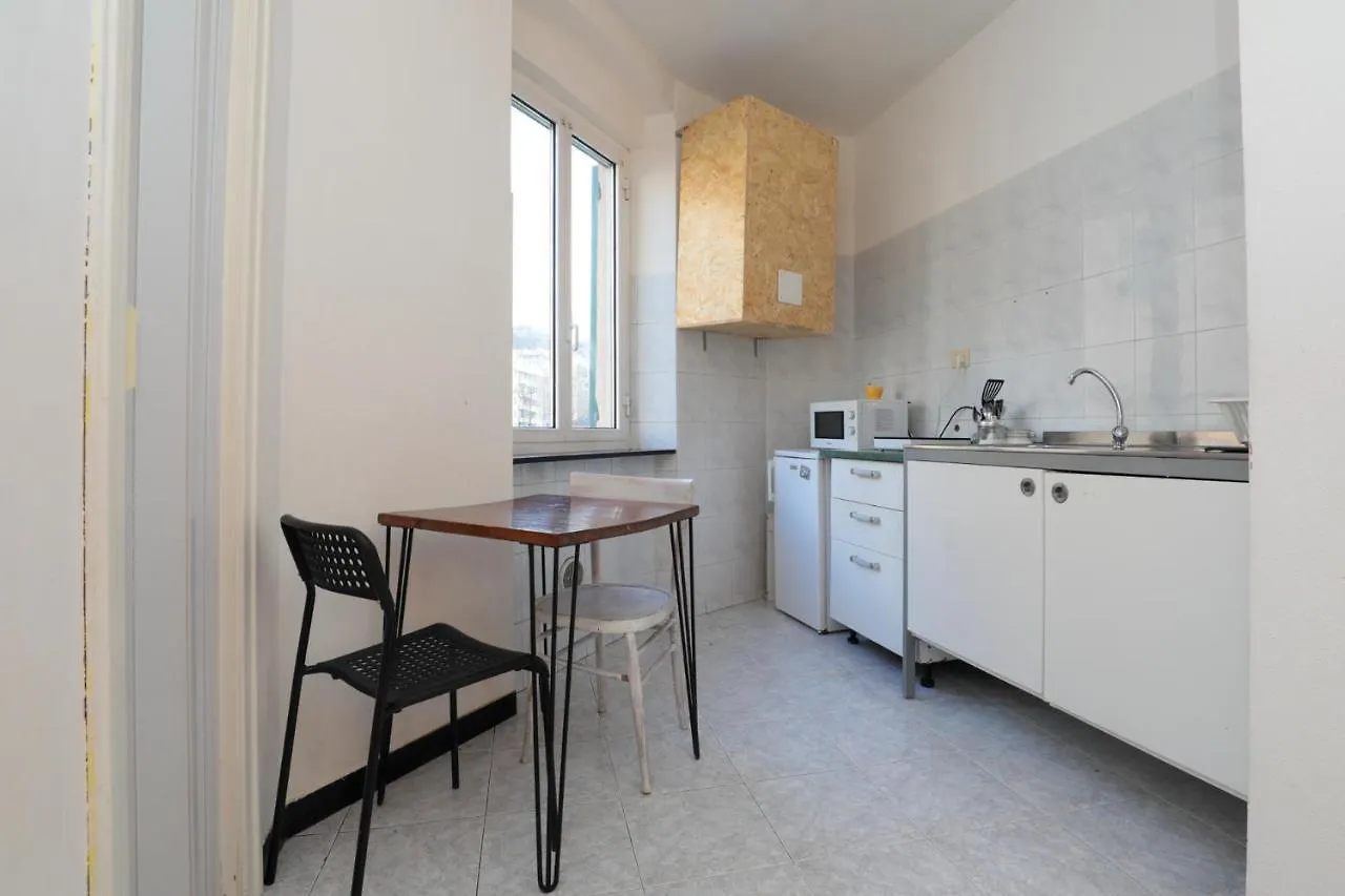 Apartment La Casa Di Marta In Canevari Genoa