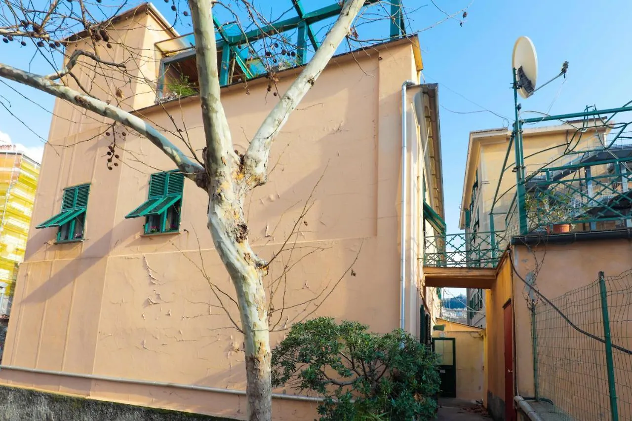 La Casa Di Marta In Canevari Genoa 0*,